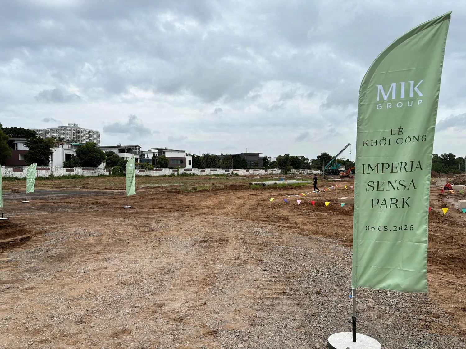 Toàn cảnh công trường Imperia Sensa Park đã san nền trong ngày khởi công 06/08/2026